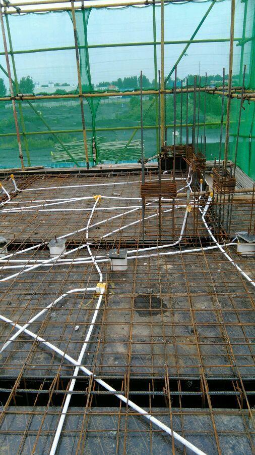 建筑水电工看过来!土建水电预埋,管子究竟要不要衡平竖直的?