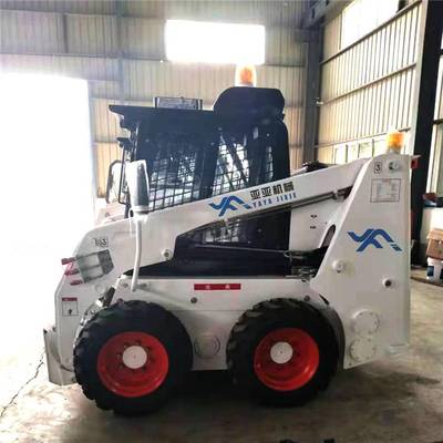 玉林 水稳层清扫车 凯斯滑移扫地车 产品型号