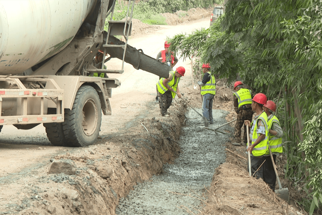 路通产业兴 道美乡村旺——井研县幸福美丽乡村路建设加速推进