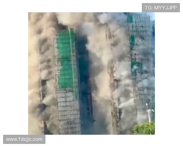 火烧摩天楼:一场视觉与心灵的双重震撼 火烧摩天楼:一场视觉与心灵的双重震撼